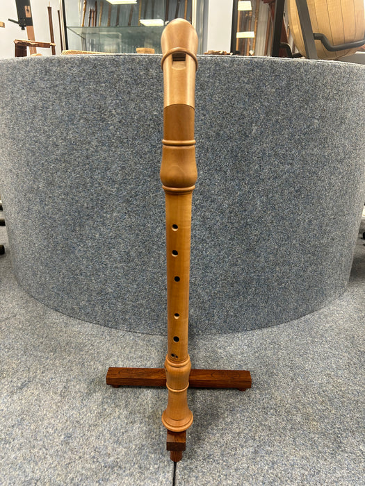 Küng Studio Knick Tenor Recorder in Pearwood (Previously Owned)