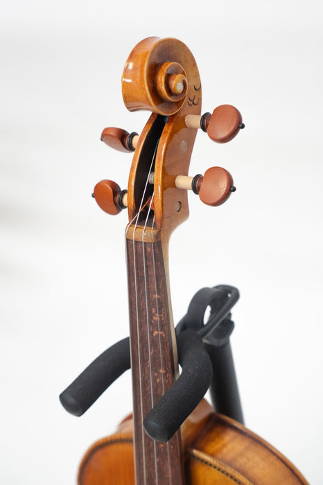 Folk Fiddle 'Fish' by Paris Andrew