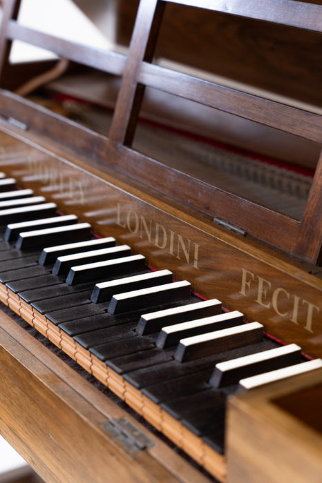 Morley 5 Octave Clavichord with Stand (Reconditioned)