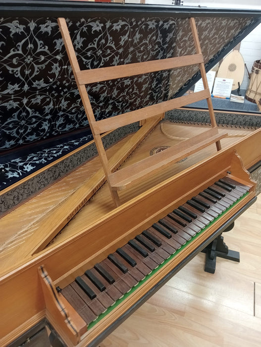 Pentagonal Italian Spinet by Richard Taylor (Reconditioned)