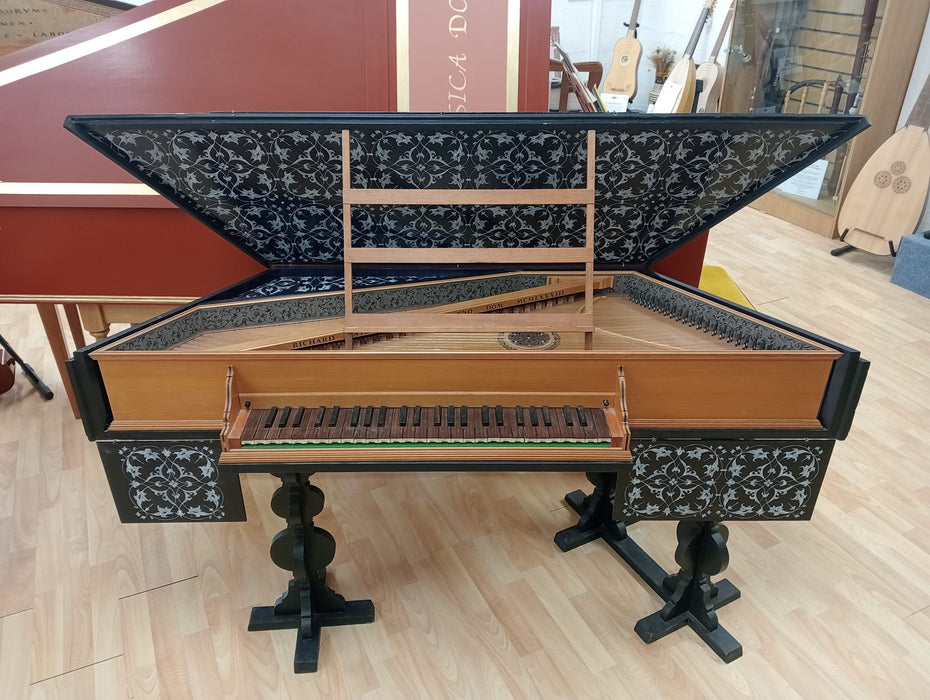 Pentagonal Italian Spinet by Richard Taylor (Reconditioned)