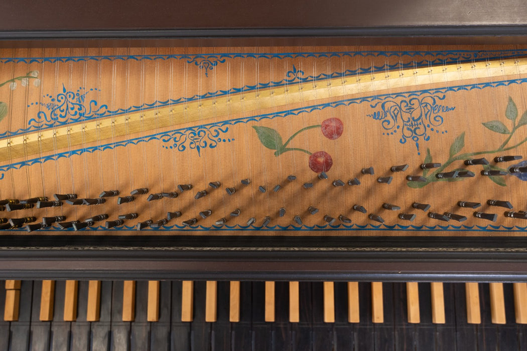 Single Manual Flemish Harpsichord after Ruckers by Anne & Ian Tucker (Reconditioned)