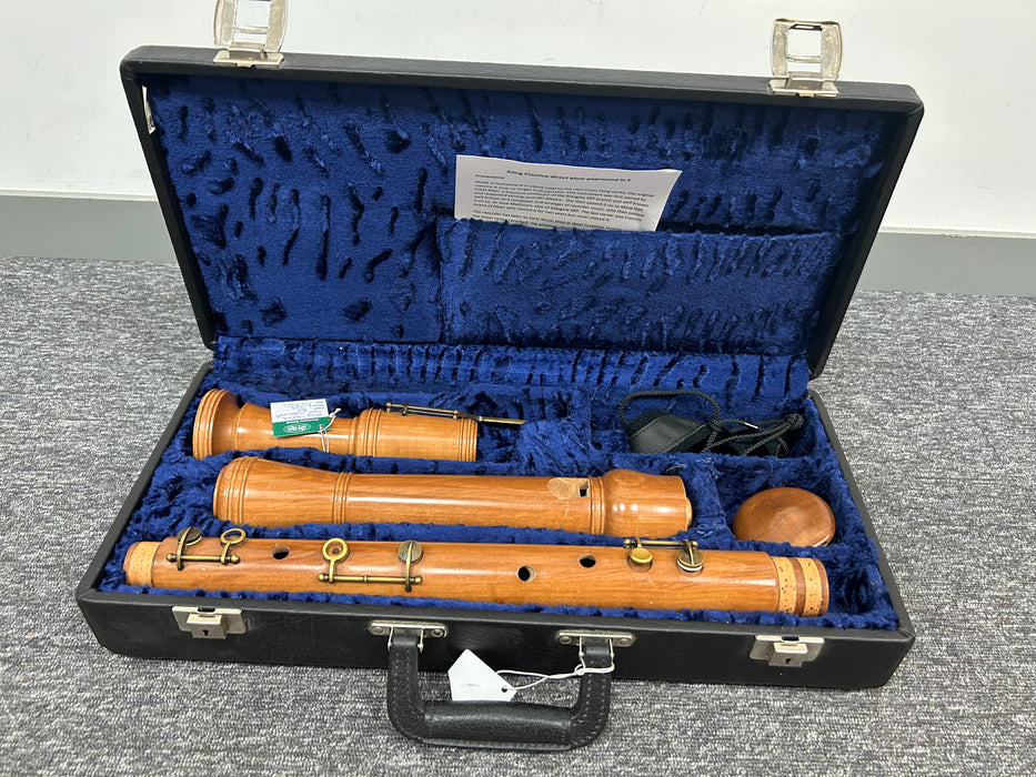 Kung Classica Bass Recorder in Pearwood (Previously Owned)