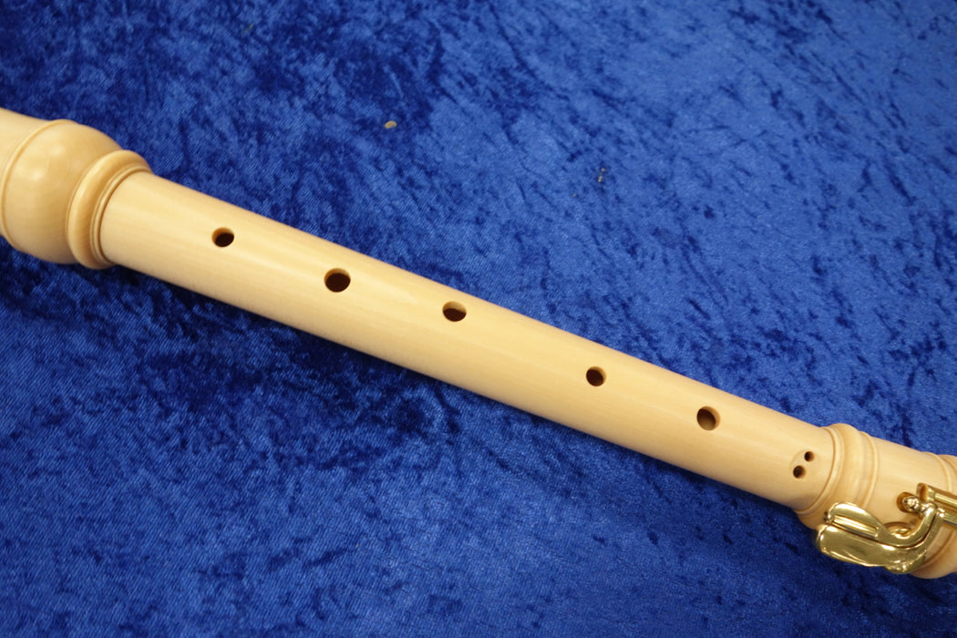 Moeck 4420 Tenor Rottenburgh Recorder in Maple with keys (Previously Owned)