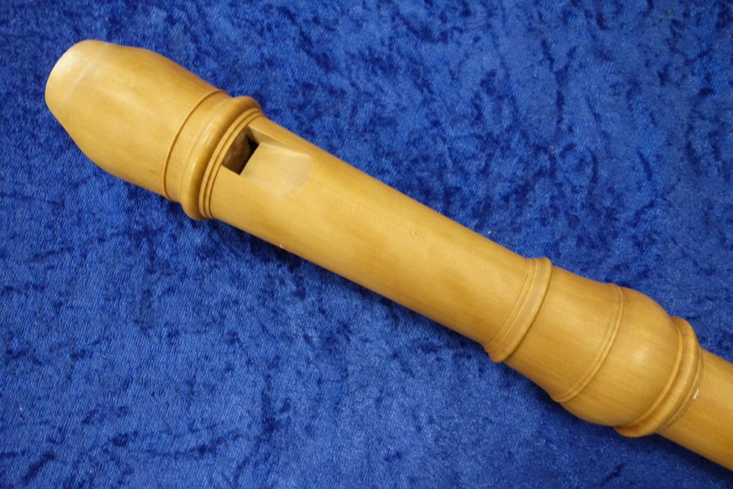 Mollenhauer 5432 Denner Tenor Recorder in Boxwood with double key (Previously Owned)