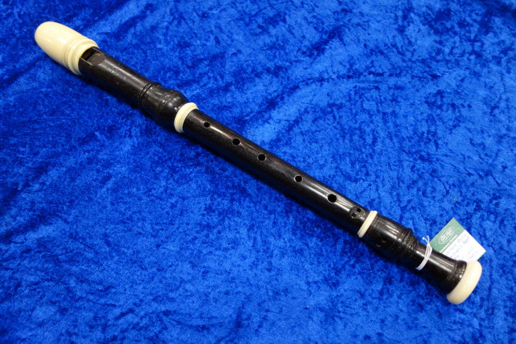 Dolmetsch Alto Recorder in Blackwood with decorative rings (Previously Owned)